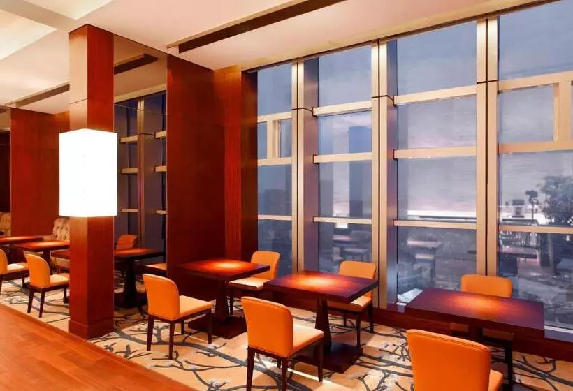 キングサイズベッドのクラブルーム, Sheraton Guangzhou