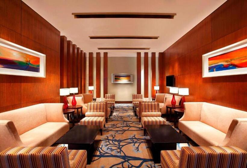 带大床的豪华间, Sheraton Guangzhou