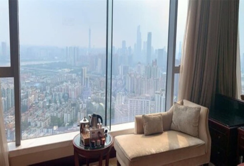 Номер Executive, Soluxe Hotel Guangzhou