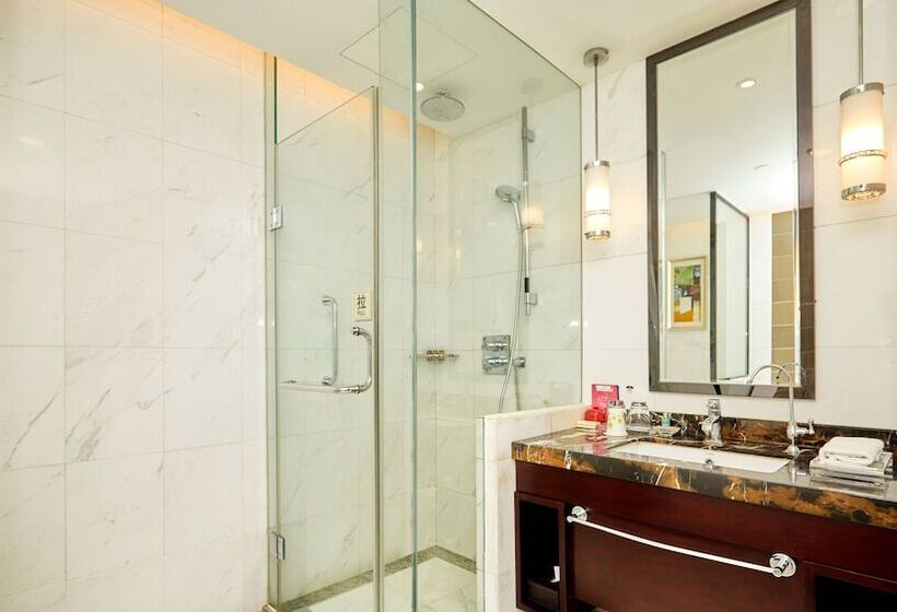 Номер Executive, Soluxe Hotel Guangzhou