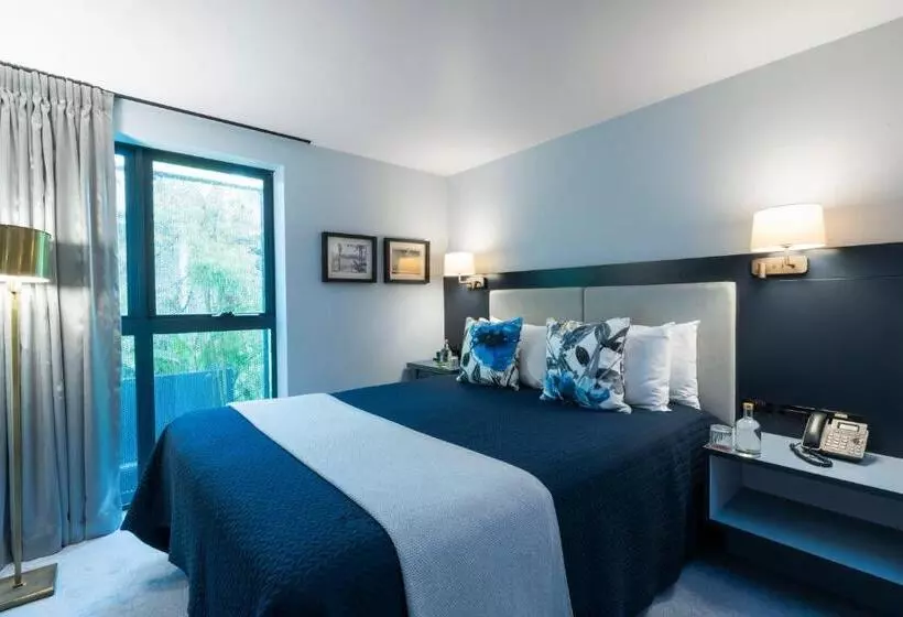 Executive-huone, Spicers Balfour