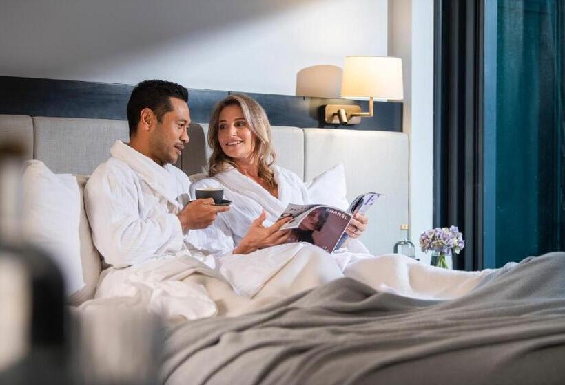 Люкс, Spicers Balfour