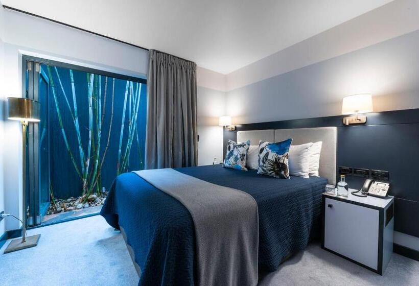 Номер Стандарт Адаптированный для Инвалидов, Spicers Balfour