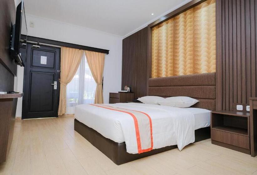 디럭스 룸, The Grand Palace Hotel Yogyakarta