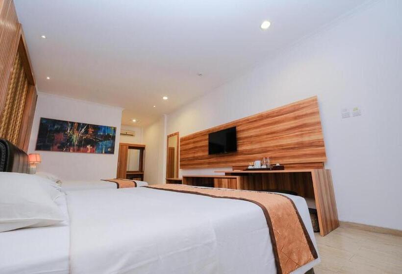 패밀리 룸, The Grand Palace Hotel Yogyakarta