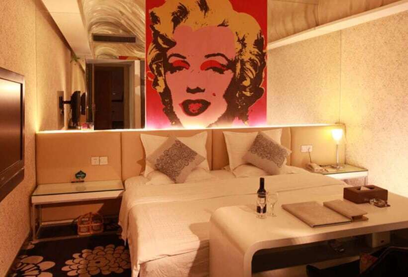 デラックスルーム, Vision Fashion