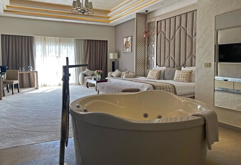 سوئیت با وان آب گرم, Kaisol Romance Resort Sahl Hasheesh - Adults Only