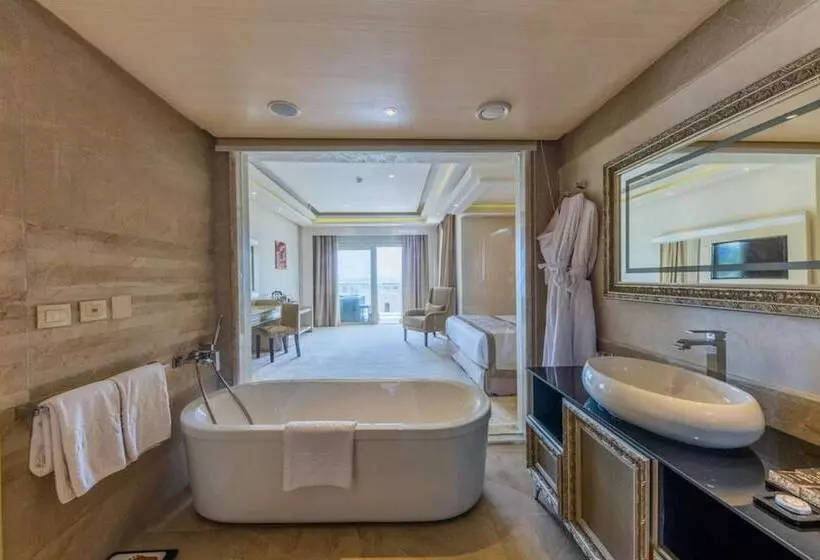 اتاق لوکس با وان آب گرم, Kaisol Romance Resort Sahl Hasheesh - Adults Only