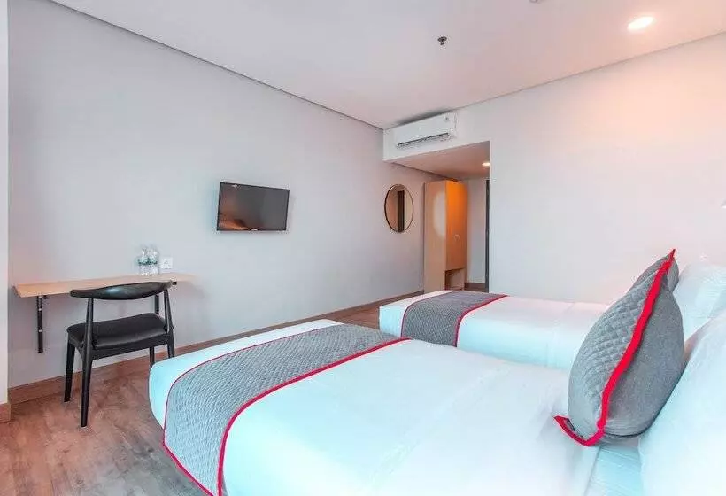 デラックスルーム, Townhouse 1 Hotel Salemba