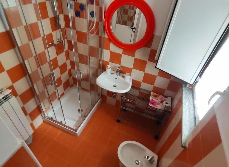 استودیو خانوادگی, Camaga