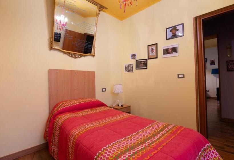 اتاق استاندارد یک نفره, Camaga