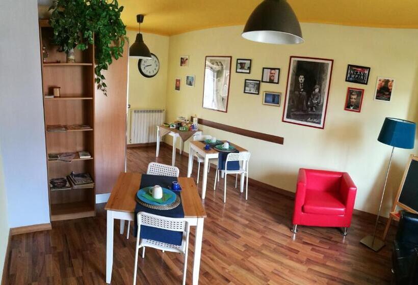 اتاق استاندارد یک نفره, Camaga