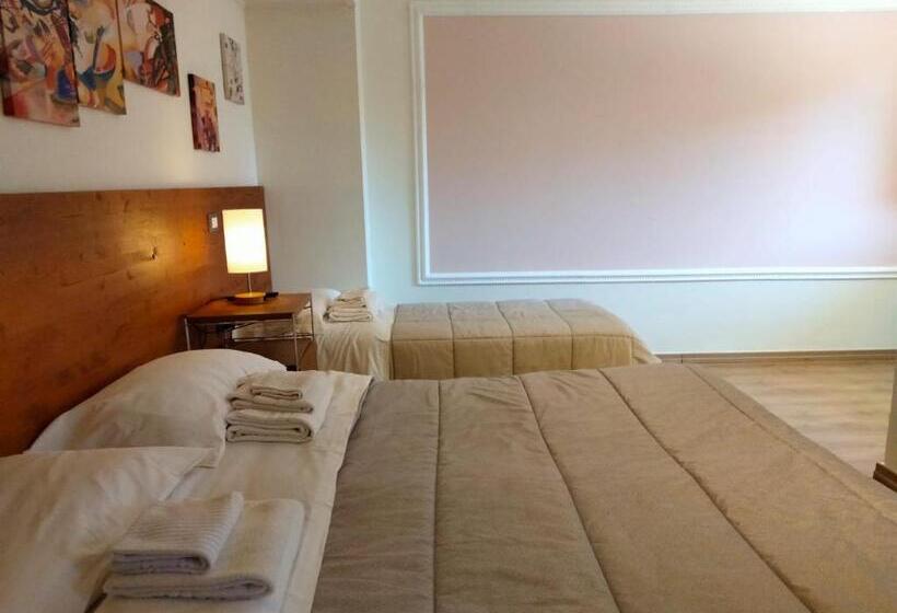 استودیو خانوادگی, Camaga