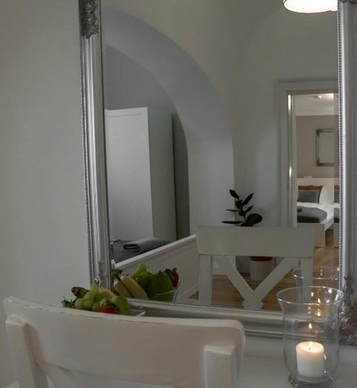 豪华家庭房间, Dunna