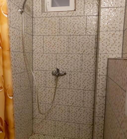 غرفة قياسية, Casa Flori De Nuc