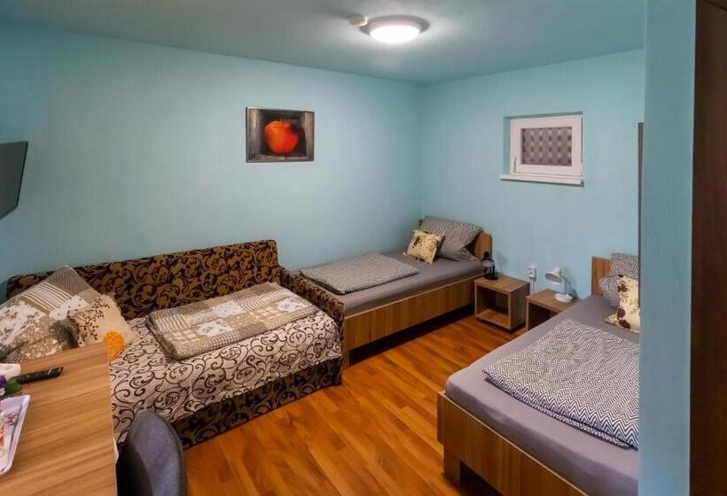 غرفة قياسية, Casa Flori De Nuc