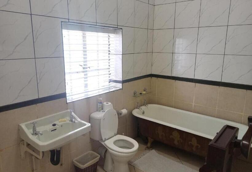 חדר סטנדרט, The Old Watchmakers Guest House