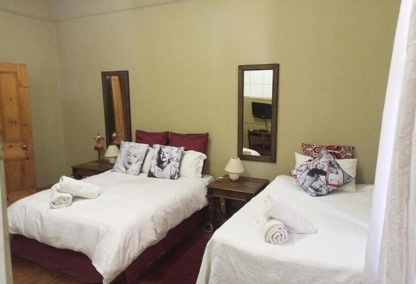 Quarto Estandar, The Old Watchmakers Guest House