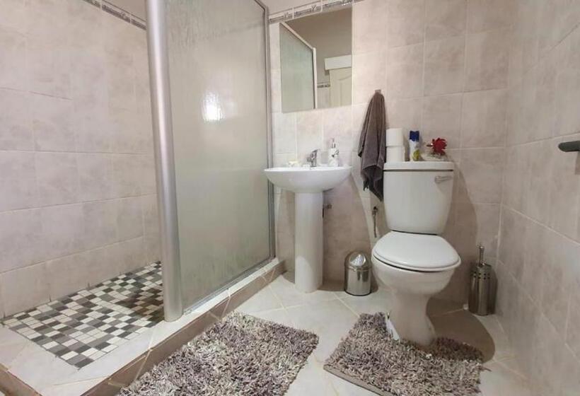 חדר סטנדרט, The Old Watchmakers Guest House