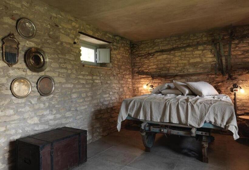 جناح مطلّ علي حمام السباحة, Cascina Facelli   Luxury Country House