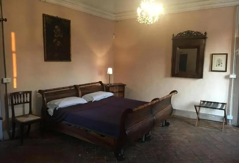 ガーデンビュースタンダードルーム, Locanda Sottolaluna
