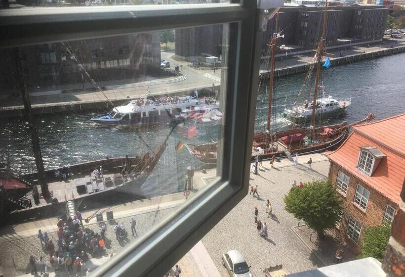 带1个卧室的豪华公寓, Appartment Im Ohlerich Speicher In Wismar Mit Stadt Und Meerblick