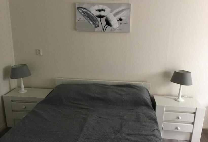 스탠다드 스튜디오, B&b Op  T Eikenschoor