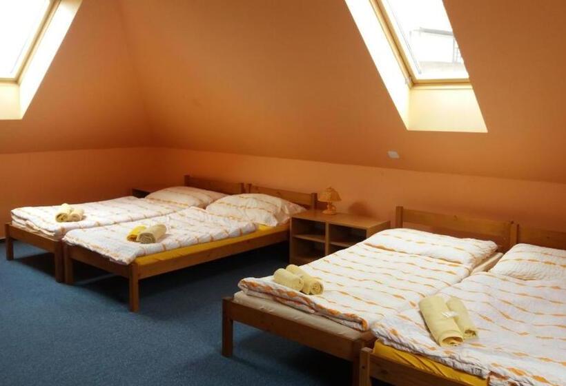 ファミリールーム, Dalmo