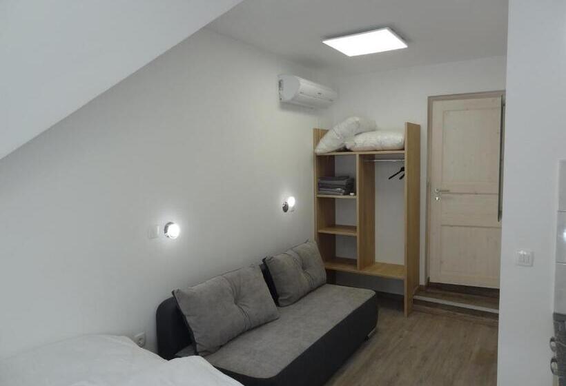 استودیوی لوکس, Tabor   Apartments Rozmanova Street