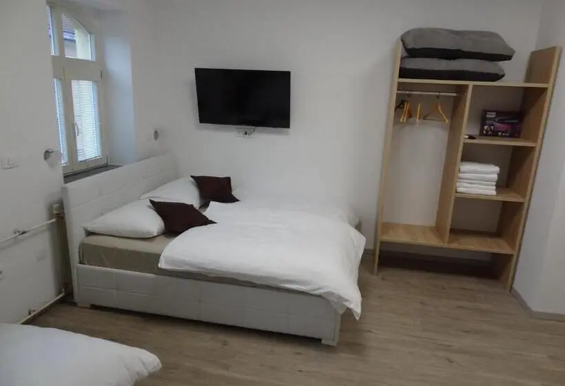 اتاق لوکس, Tabor Apartments Rozmanova Street