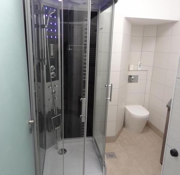 اتاق لوکس, Tabor Apartments Rozmanova Street