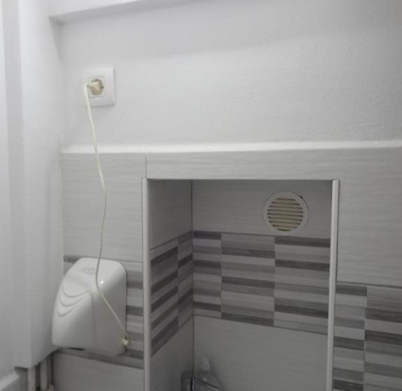 اتاق خانوادگی با چشمانداز باغ, Tabor Apartments Rozmanova Street