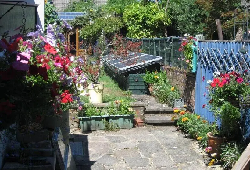 スタンダードルーム, Perfect For Petersfield B&b