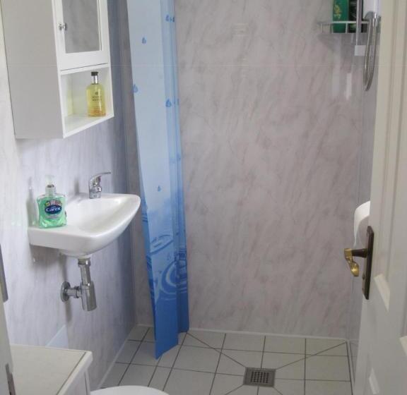 Номер Стандарт, Perfect For Petersfield B&b