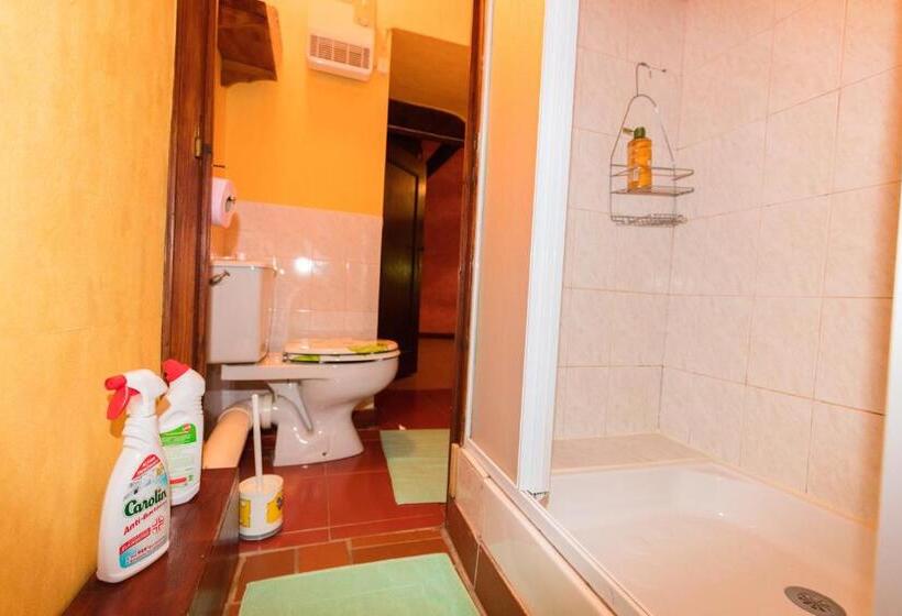 ファミリールーム, Chambres D Hôtes De La Ferme Apicole D Espagnac Corrèze