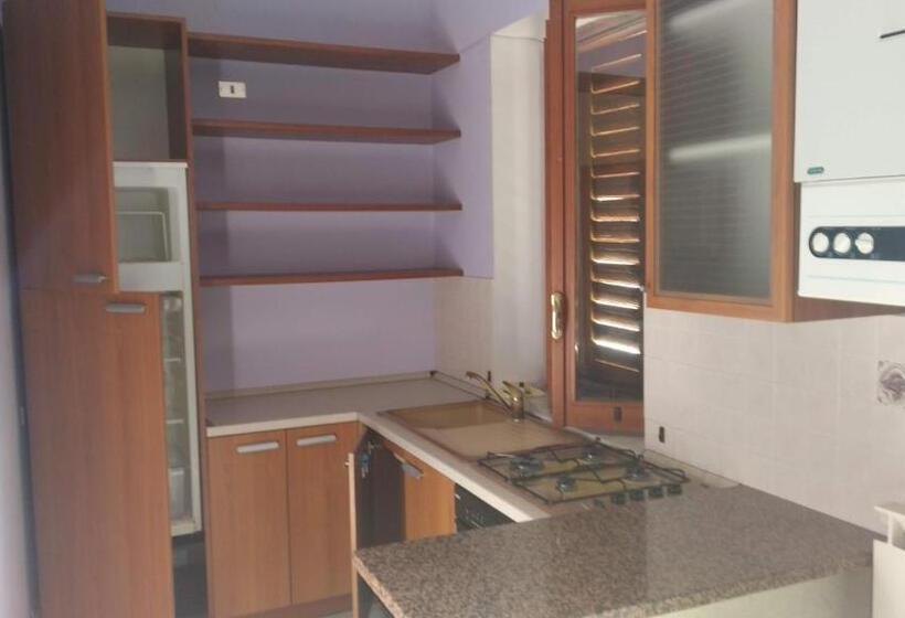 带1个卧室的带阳台的公寓, La Magnolia Sul Lago