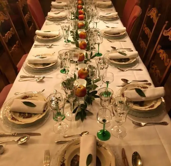 اتاق ساده سه نفره, La Maison De Juliette