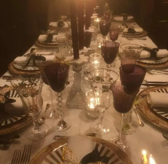 اتاق ساده سه نفره, La Maison De Juliette