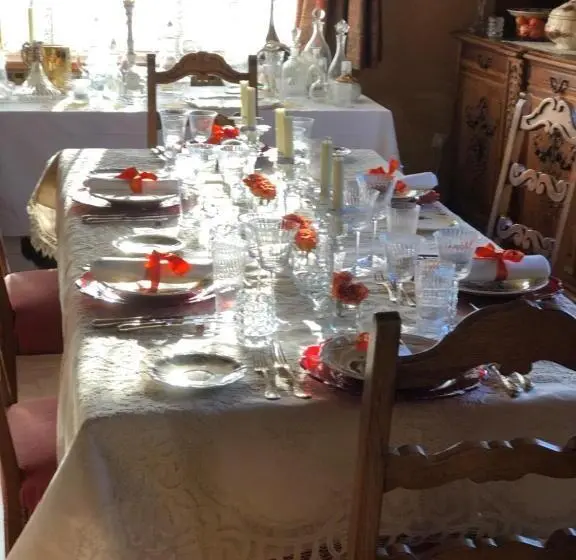 اتاق ساده سه نفره, La Maison De Juliette