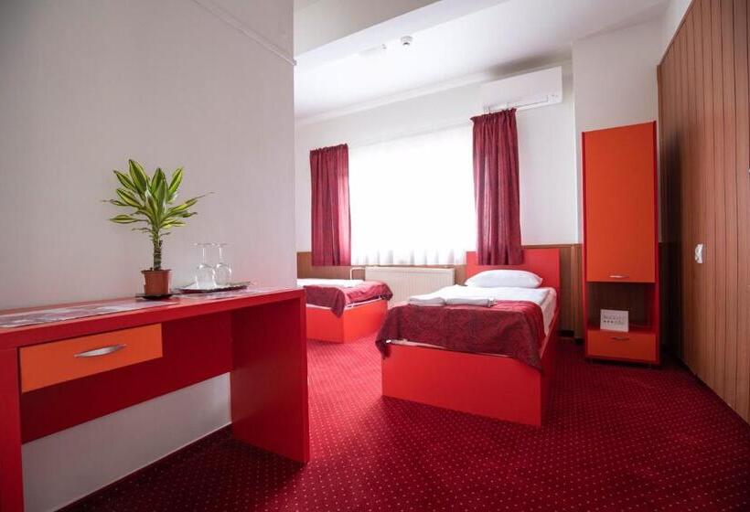 豪华房间, Népliget