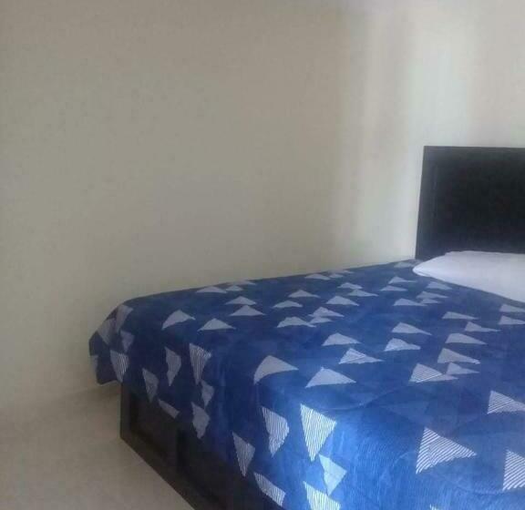 חדר דחוקס עם מיטת קינג, Sierra Patlachique