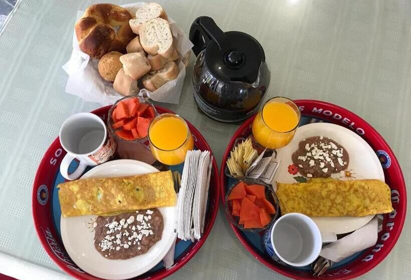 חדר דחוקס עם מיטת קינג, Sierra Patlachique