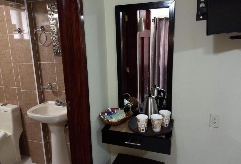 חדר דחוקס עם מיטת קינג, Sierra Patlachique