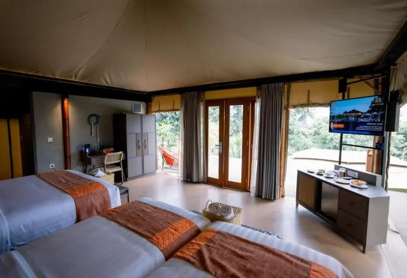Tenda Padrão, Jsi Resort