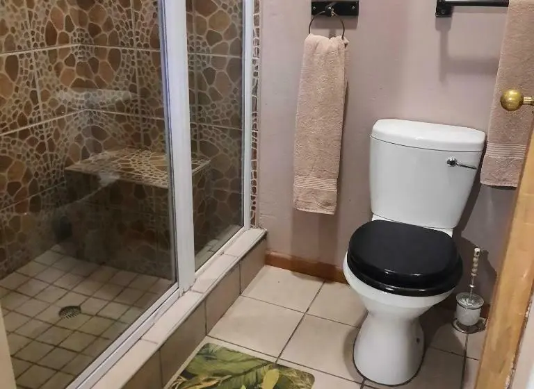 マウンテンビュースタンダードルーム, Monte Roza Guest House