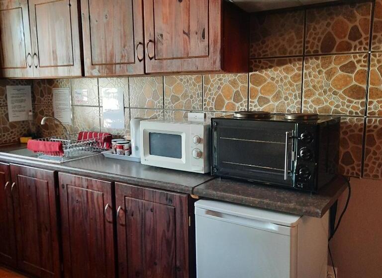 חדר משפחתי נוף להרים, Monte Roza Guest House