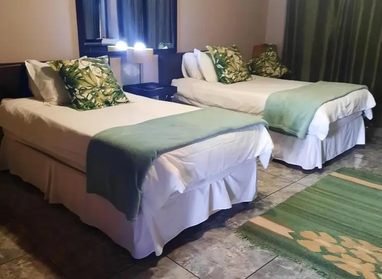 マウンテンビュースタンダードルーム, Monte Roza Guest House