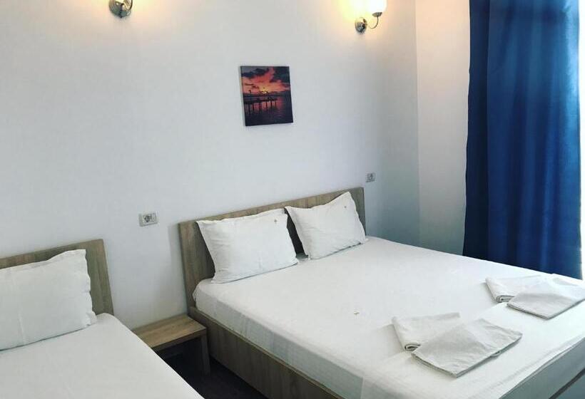 스탠다드 트리플 발코니 룸, Rima Del Mar