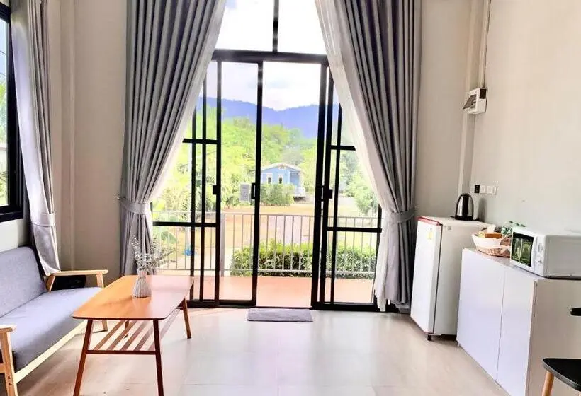 اتاق استاندارد سه نفره, Napa