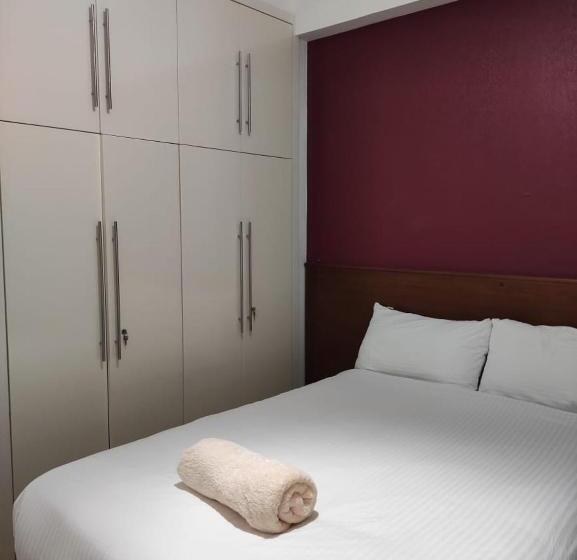 اتاق لوکس با تخت بزرگ, E Just Hotel Borg El Arab